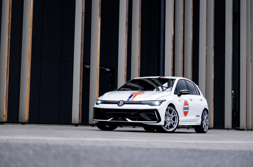 Volkswagen Golf  R's gallery