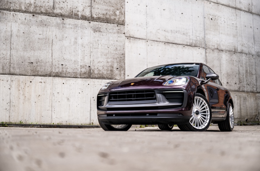 Porsche Macan T's gallery