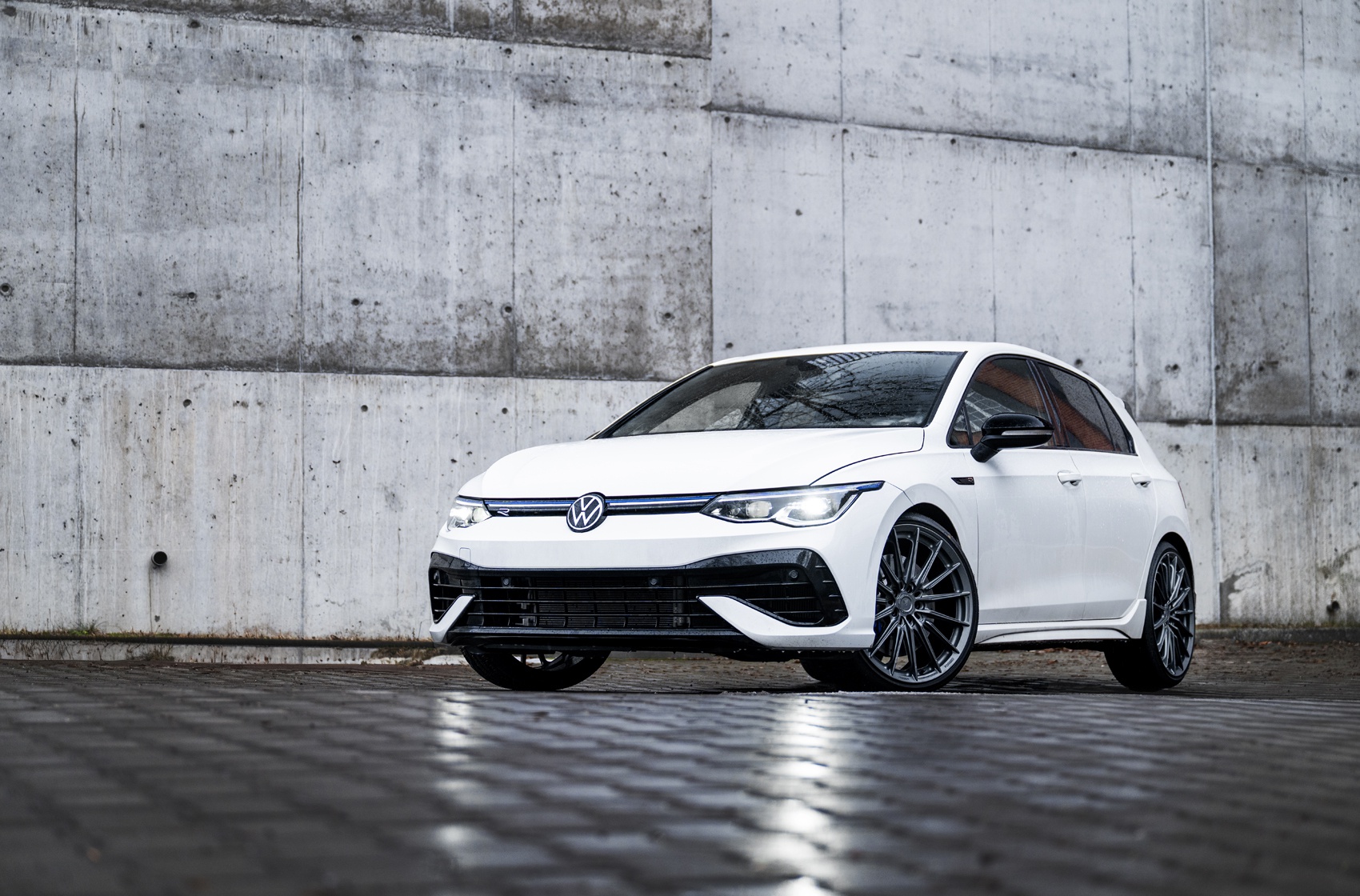 Volkswagen Golf  R 's gallery